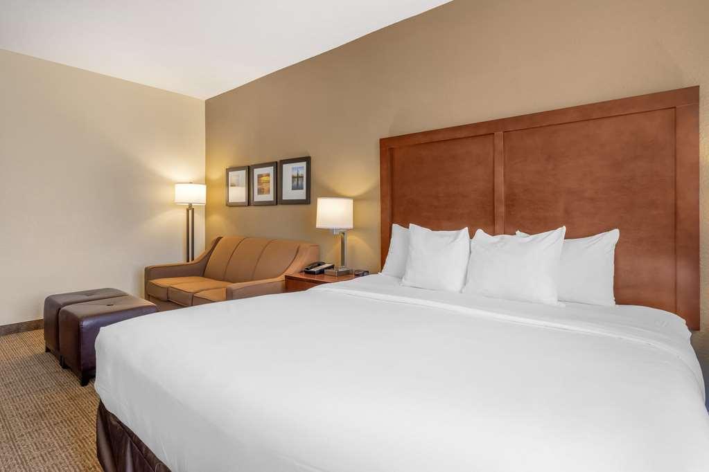 Comfort Inn & Suites Northeast - Gateway St. Petersburg Camera foto